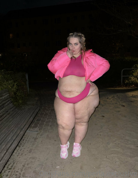 perla exclusive perfect model pics