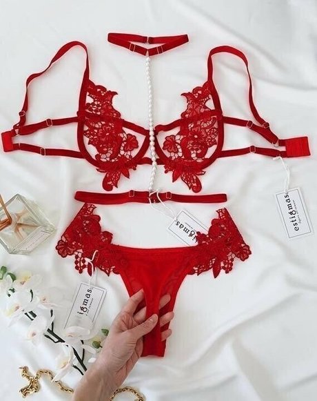 anikahaze freeee hot actress images