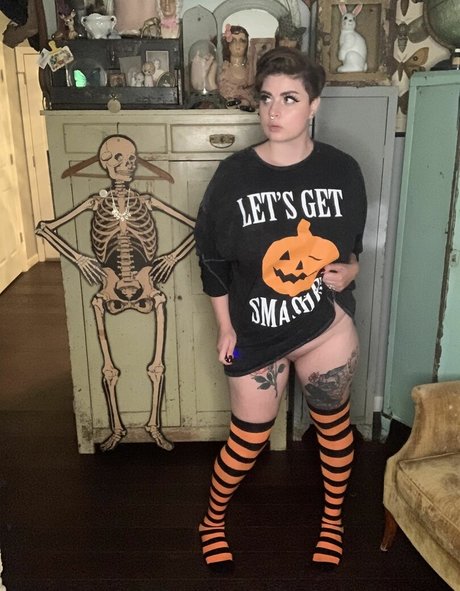 male asian onlyfans beautiful picture