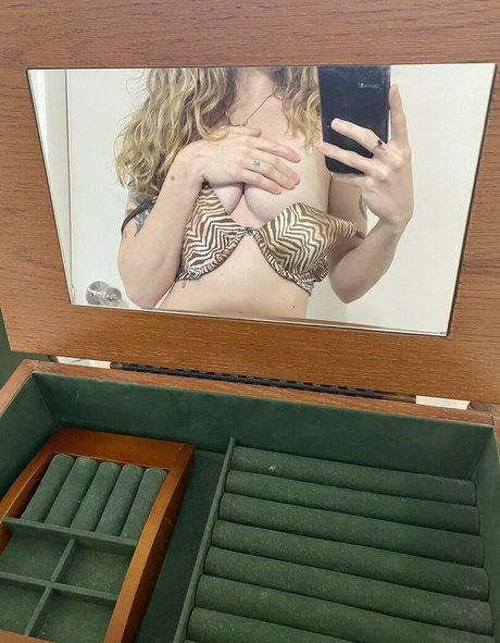 xtinaricci xxx actress images