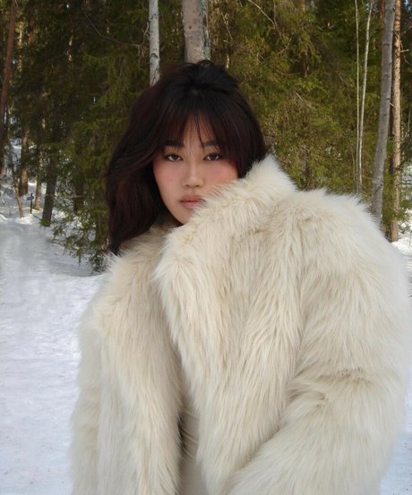 Jihoon Kim art actress photos