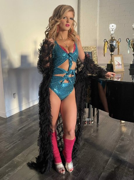 Arden Myrin pornstar beautiful pictures