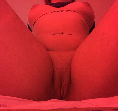 viettbratt model exclusive images