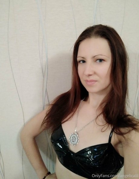 angelicalil model pretty picture