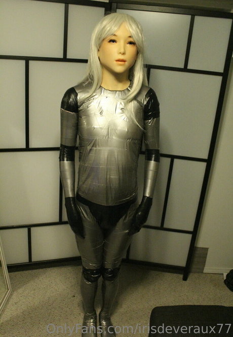 irisdeveraux77 hot star images
