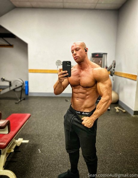 sean costin hot pornstar img