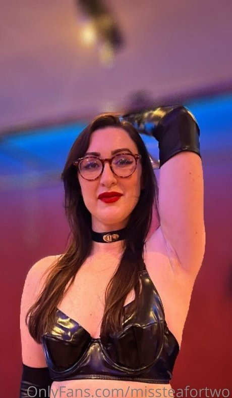 missteafortwo model best picture