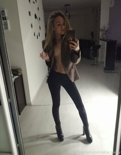 alinalovely exclusive model pictures