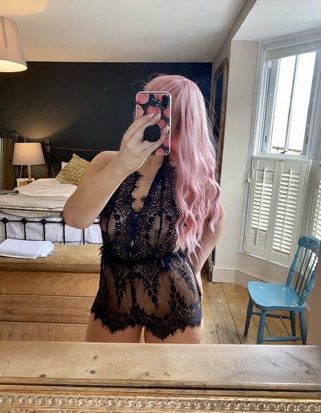 mia with the rear best model images