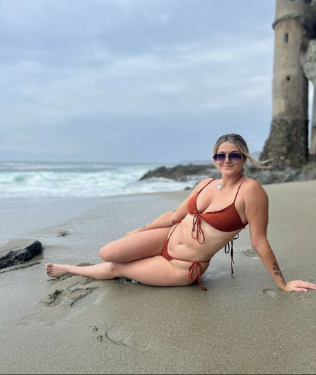 Sumbaby2 0 erotic actress image