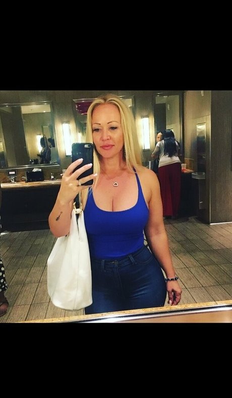 thetayloredway pornstar erotic pics