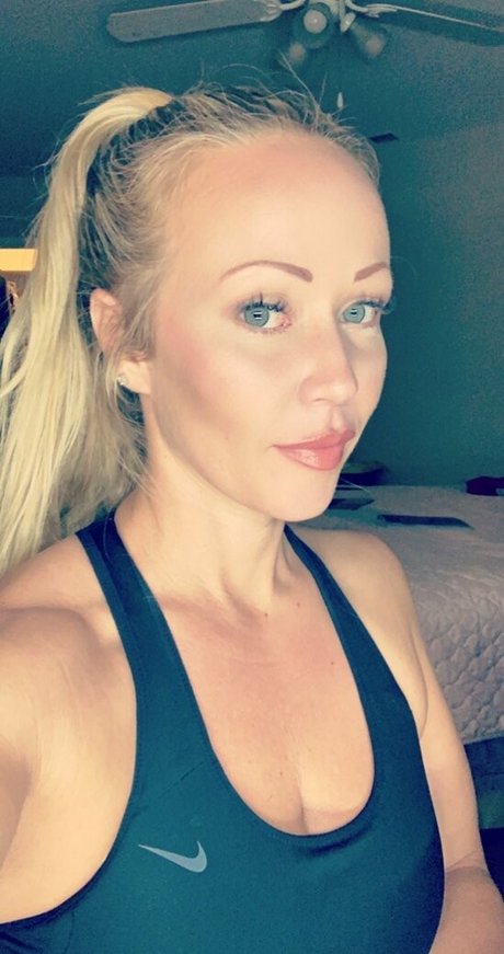 thetayloredway porn actress picture