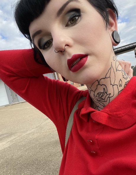 moremoiraxoxo star gallery