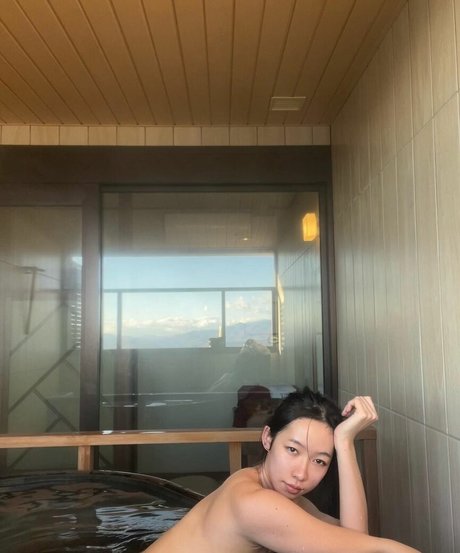 maggiechow123 pornstar nude photo