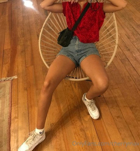 cherrymaxx pretty pornstar photos