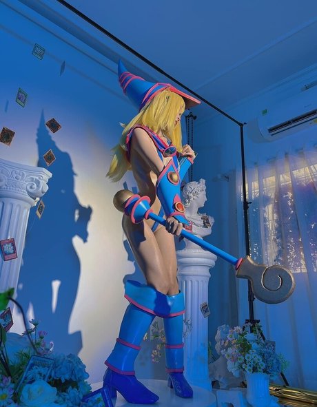 Strawie model hd archive