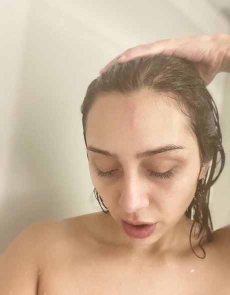 reallillyhallxx sex pornstar pictures