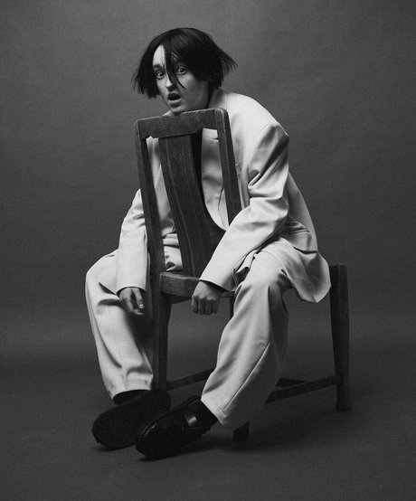 Bella Ramsey xxx actress gallery