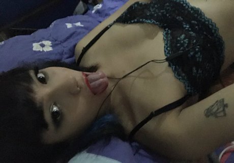 elliebunnywaifu pornographic star gallery