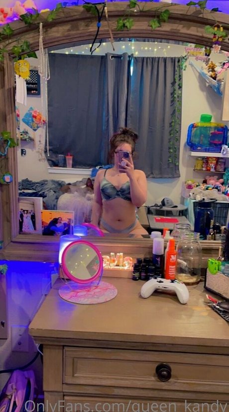 queen kandy beautiful actress pic