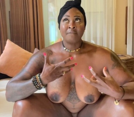 Monna White nice star pictures