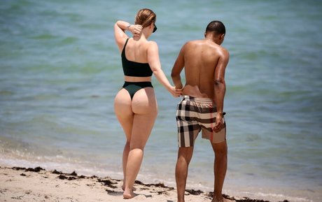 huge anal dildo onlyfans pornos photo