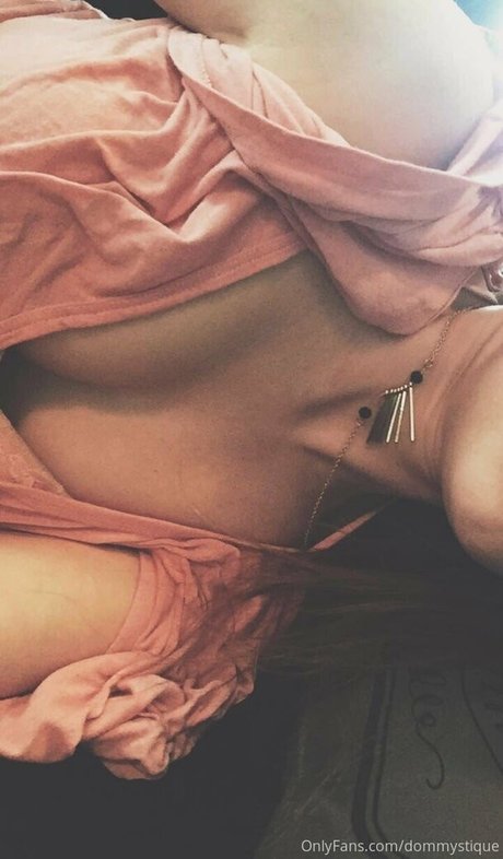 babymystic sexy model image