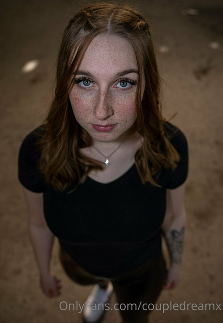 coupledreamx model top pictures
