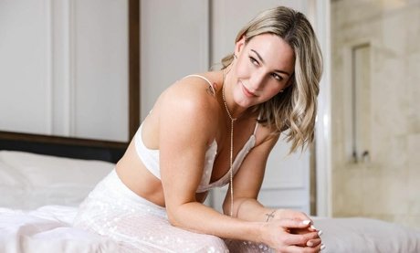 Mikaela Mayer high quality star photos