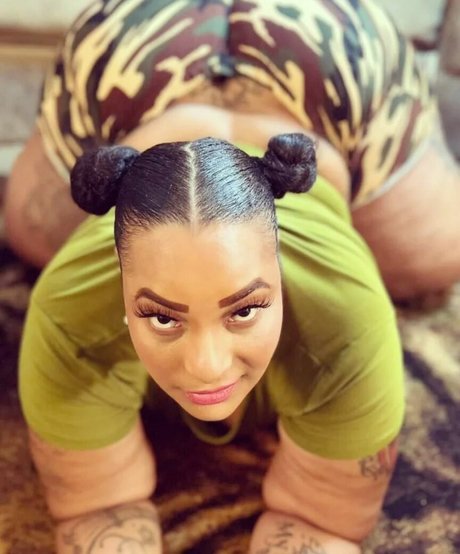 Assoholic22 star pornographic picture