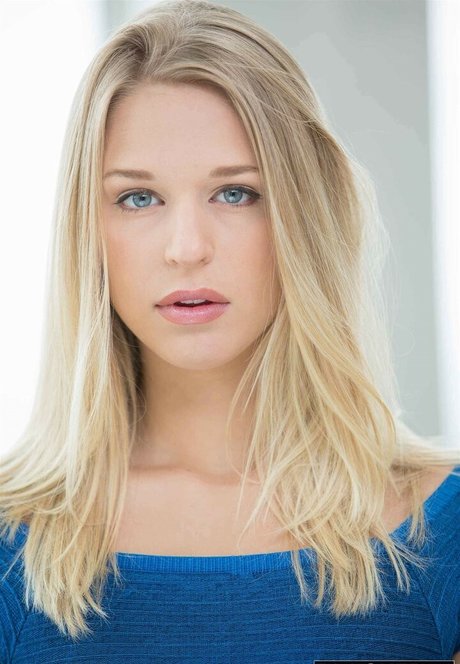 Lacey Johnson perfect pornstar gallery