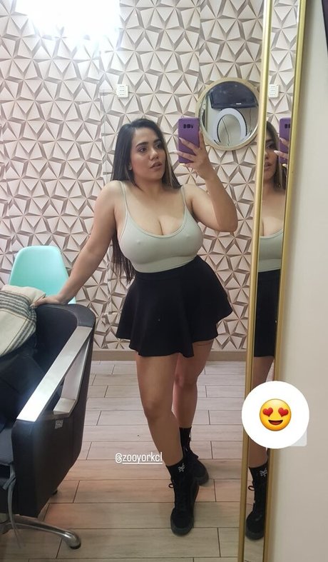 Toomuchtumbao naked actress pics