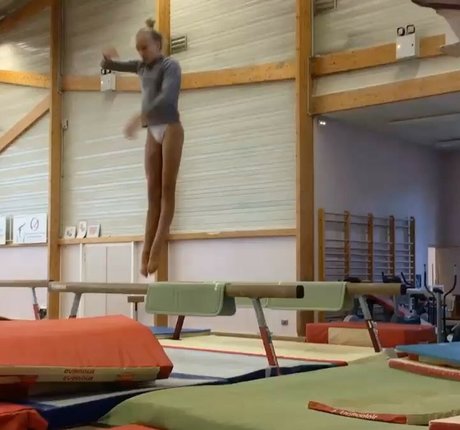 Juliette Bossu hot model pic