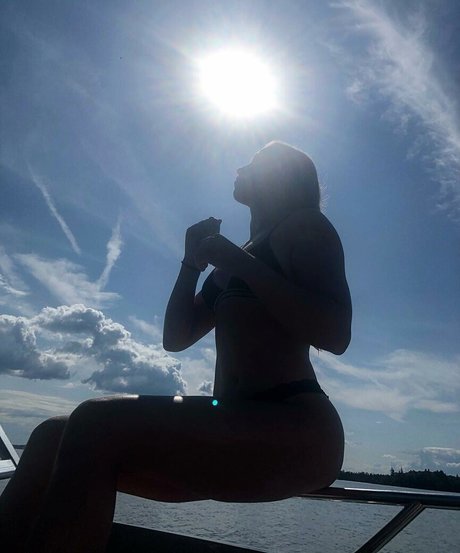 Juliette Bossu model porn archive