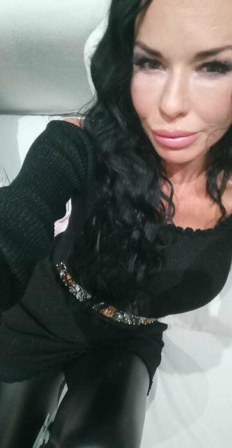 skinny blonde milf onlyfans nude photos