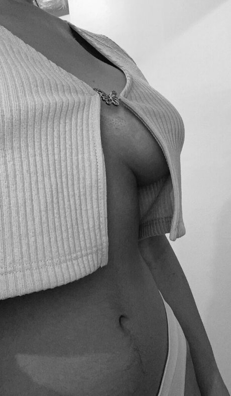 minoorita model free pic