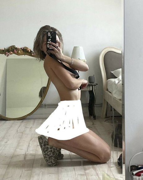 Julia Wulf high quality actress pics