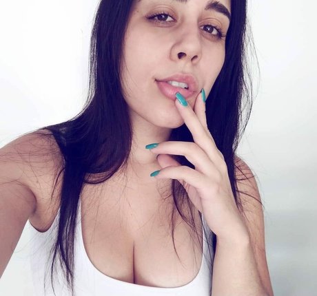 millenecarolina sex model picture