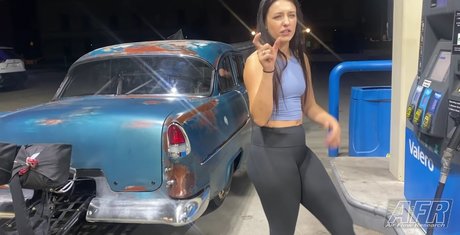 Alex Taylor naked actress pic