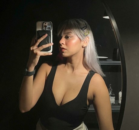 Daniella Roi sex star image