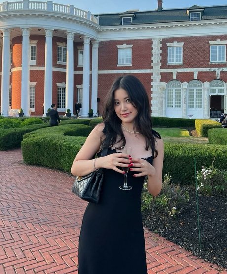 mature slut onlyfans xxx image