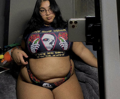 Morbiuspup free star photos