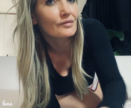 anallxx hot model picture