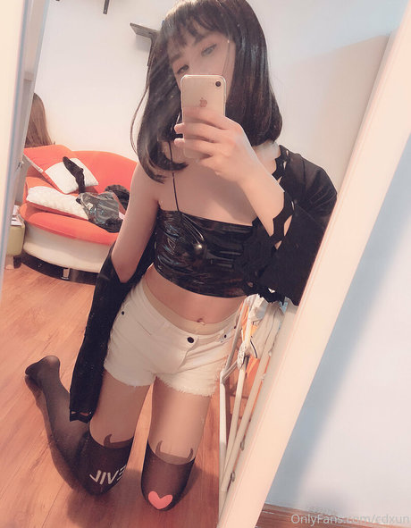 cdxun xxx model image