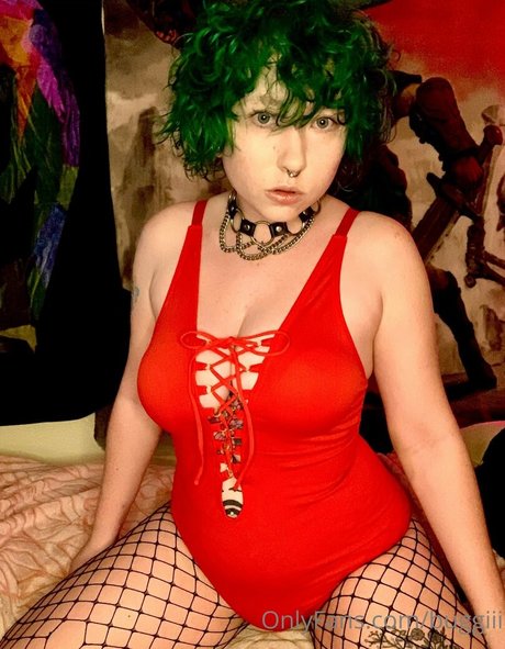 buggiii pornstar nude pictures