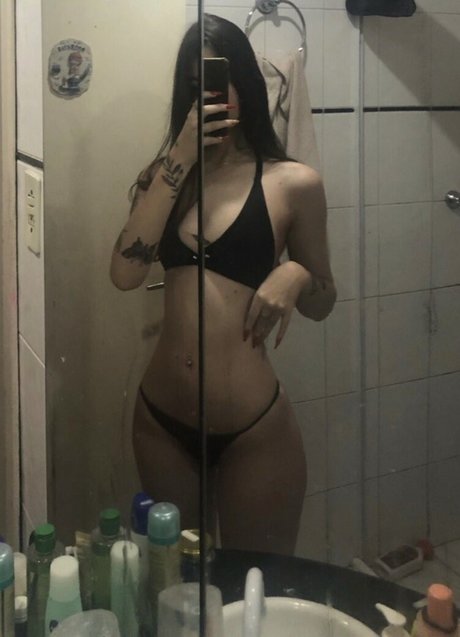 Elkakkk adult model pics