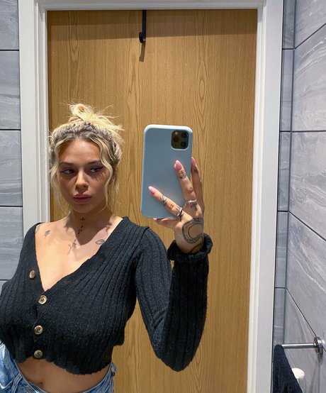 Andelika xxx model gallery