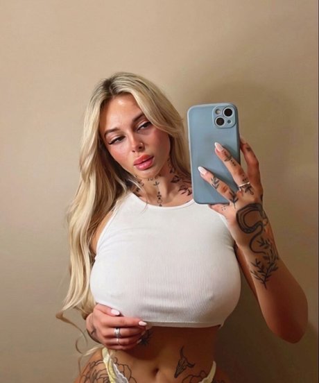 Andelika exclusive pornstar images