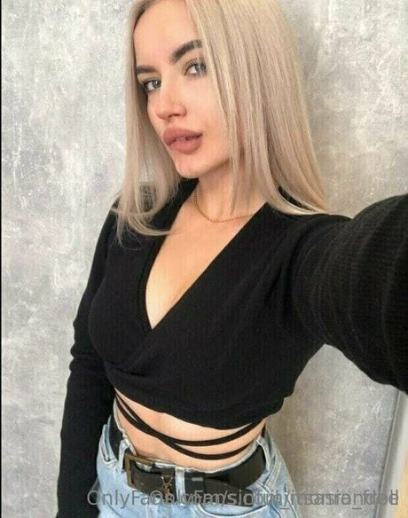 itsasiandoll model beautiful image