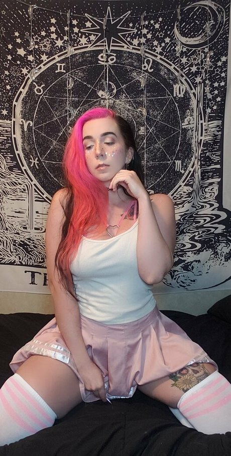 logie bear98 pornstar nude pic